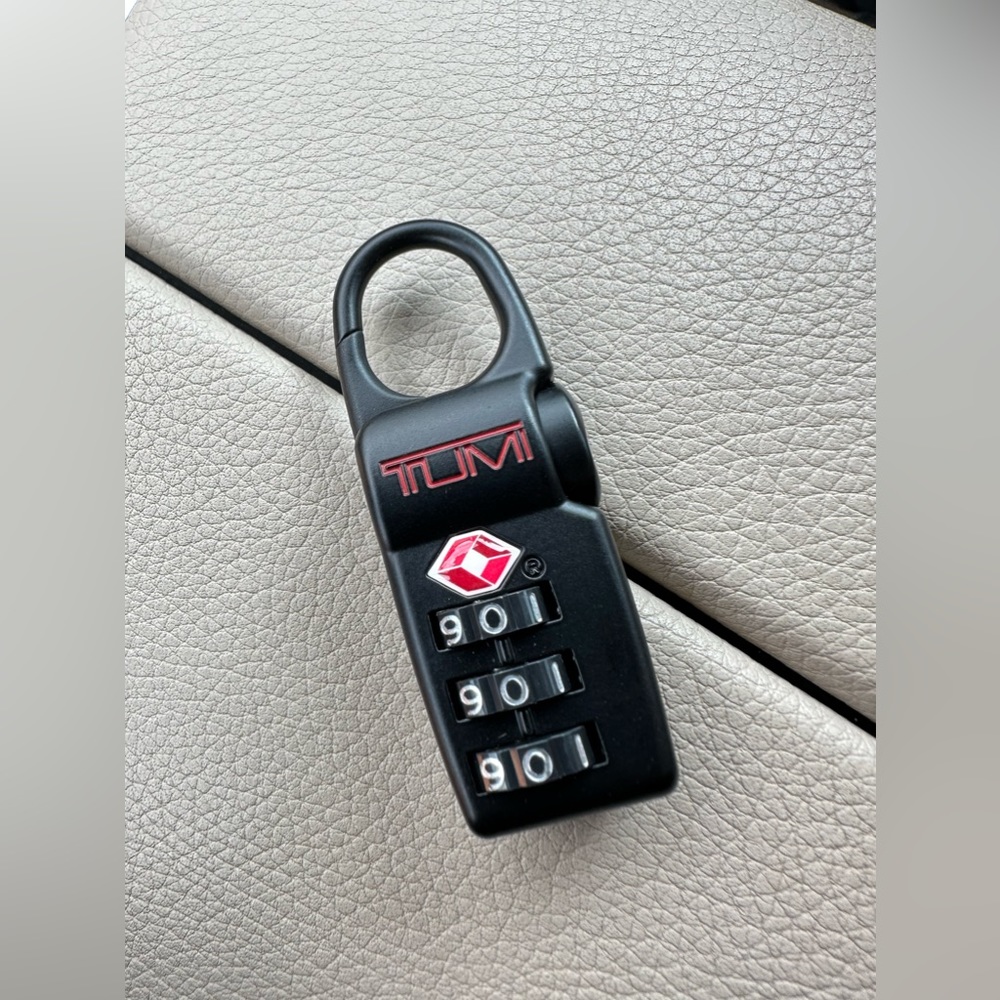 Tumi TSA Combination Lock – Black
